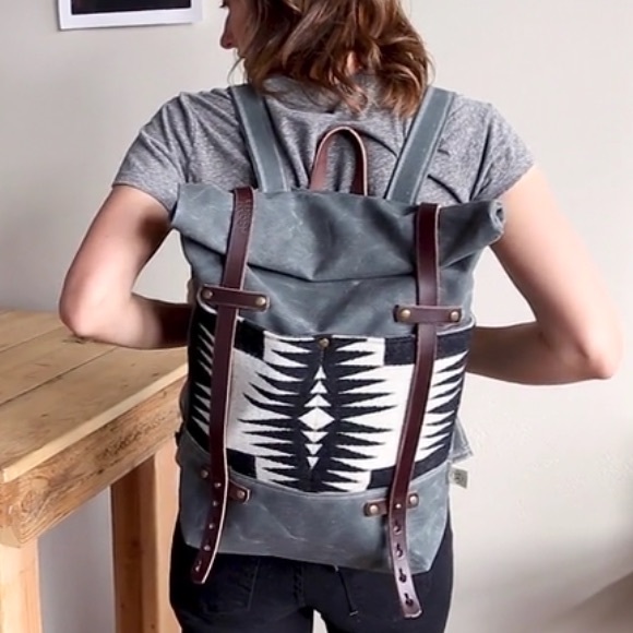 Western Bound Good’s Roll top backpack - Picture 3 of 6